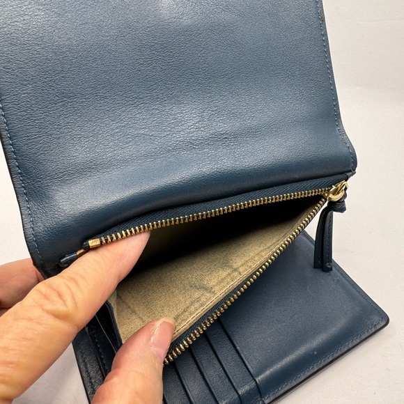 Chloé Tri Fold Blue Leather Wallet with Gold Accents 22336 - Picture 5 of 5